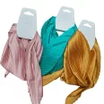 Pliszírozott selyem hatású kendő többféle színben